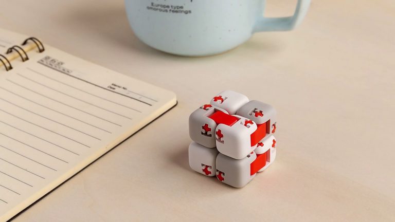 Xiaomi Mitu Finger cubo anti-estres por 1,7€