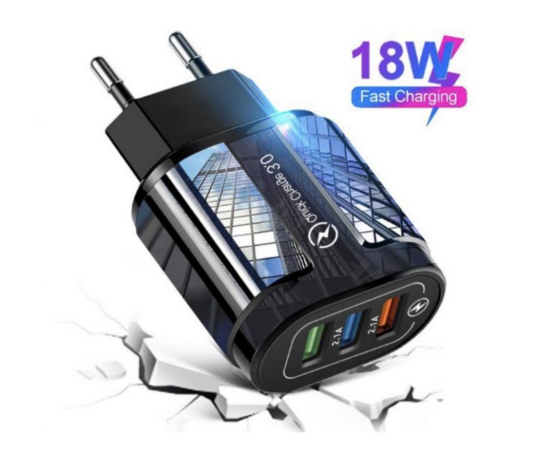 CHOLLO! Cargador USB Triple 3.0 a 1,5€