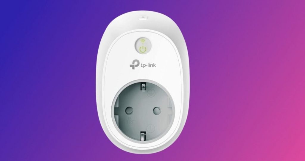 El enchufe inteligente TP-Link HS100 con Alexa y Google Home de oferta por solo 9,9€